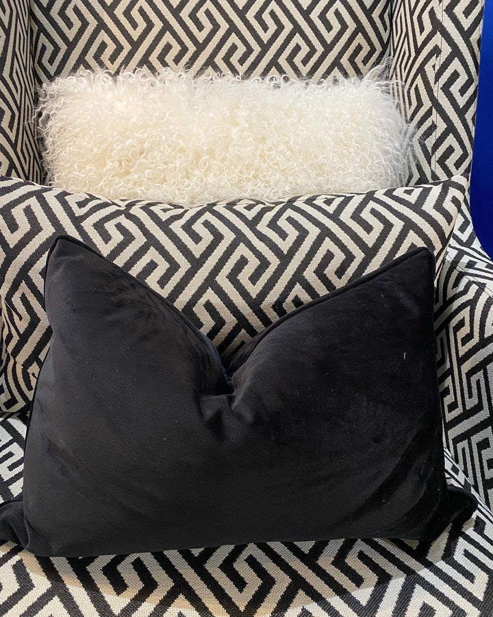 Luxe Black Rectangle Cushion
